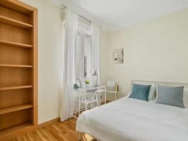 Habitación en Calle de Cartagena, Guindalera