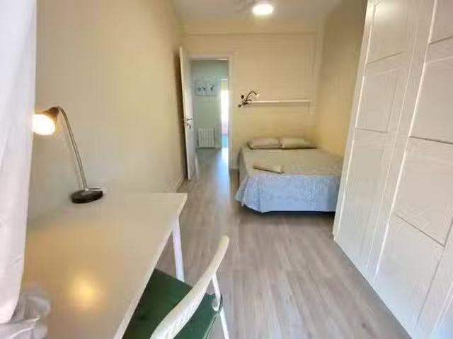 Habitación en Calle de Caunedo