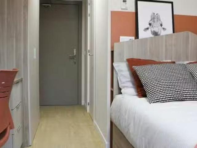 Habitación en Calle de Extremadura, Milagrosa
