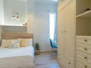 Habitación en Calle de Eduardo Marquina, Comillas
