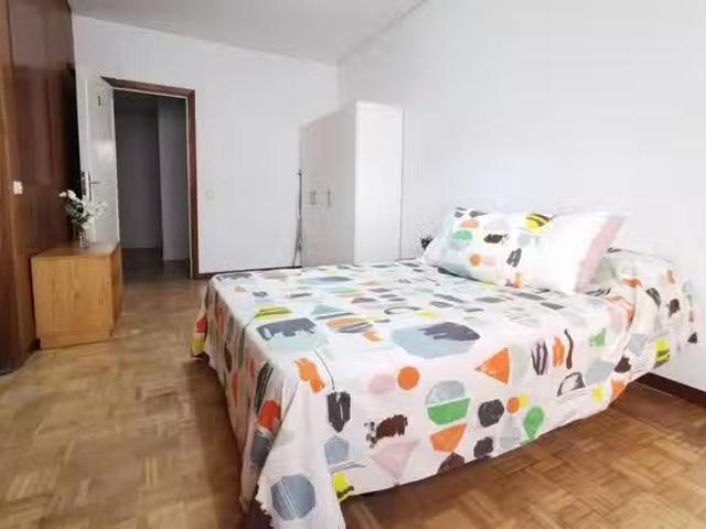 Habitación en Calle de Francisco Silvela, Guindalera