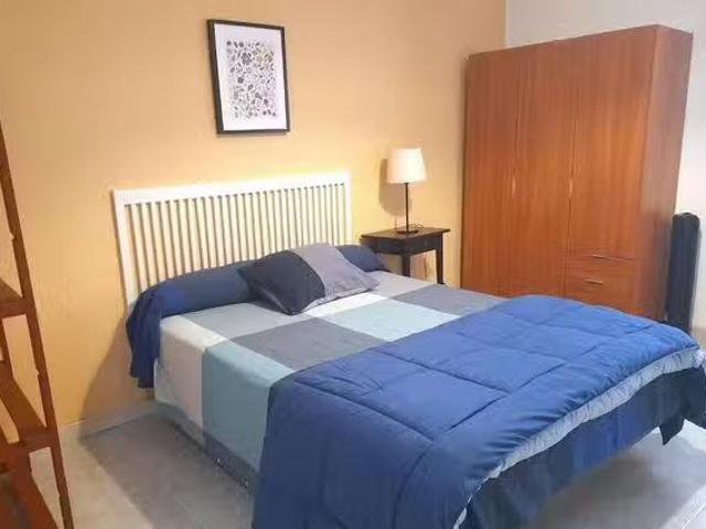 Habitación en Calle de Francisco Silvela, Salamanca
