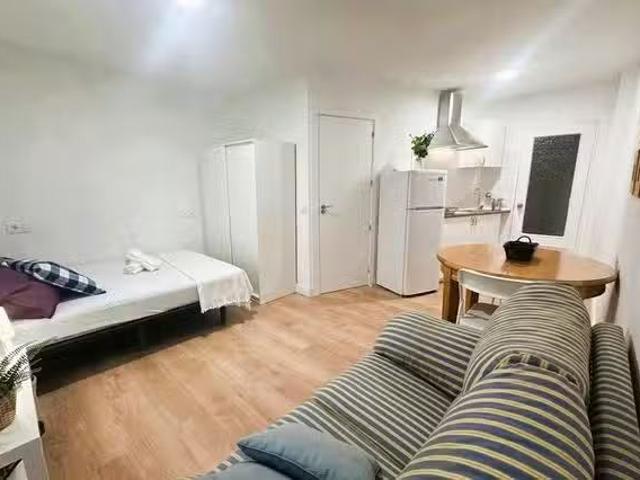 Habitación en Calle de Gil de Andrade, Junta Municipal 5