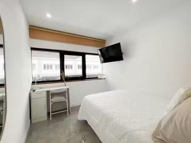 Habitación en Calle de Jacometrezo, Centro
