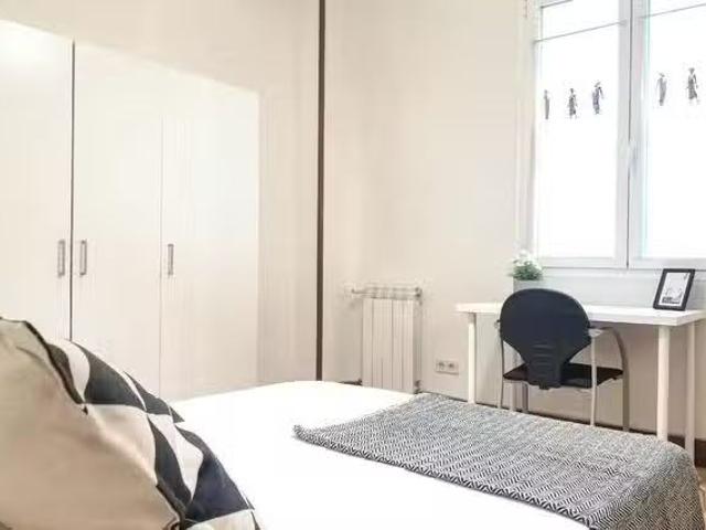 Habitación en Calle de José Ortega y Gasset