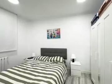 Habitación en Calle de la Magdalena, Embajadores