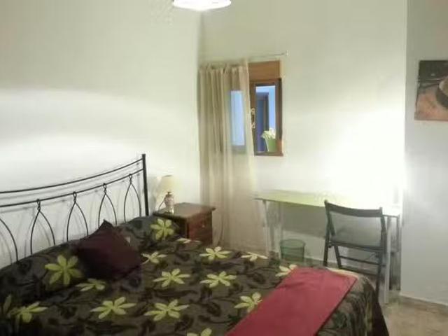Habitación en Calle de la Cénia