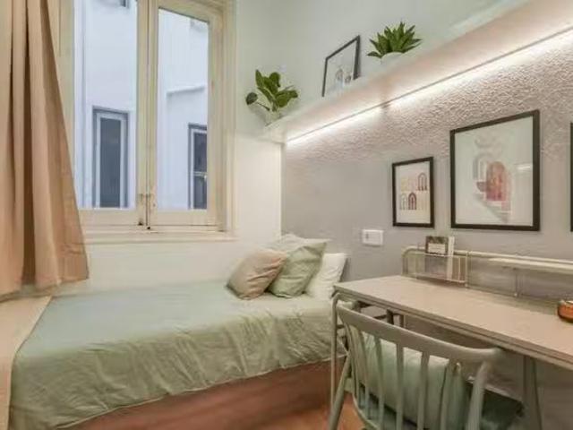 Habitación en Calle de la Redondilla, Centro