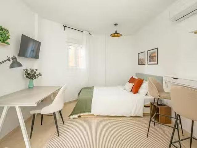 Habitación en Calle de la Salvia, Tetuán