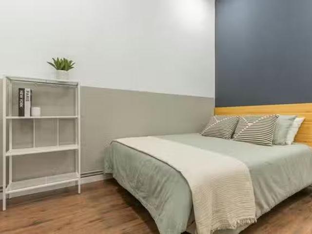 Habitación en Calle de los Caños del Peral, Palacio