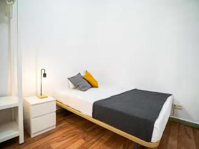 Habitación en Calle de los Caños del Peral