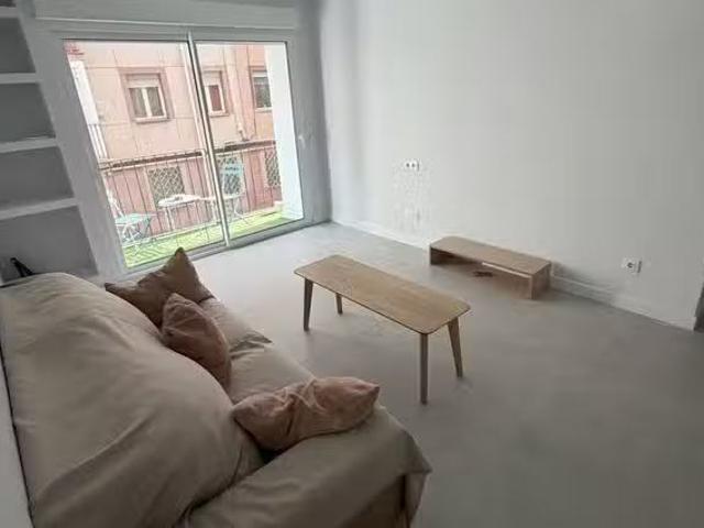 Habitación en Calle de los Sagrados Corazones, Latina