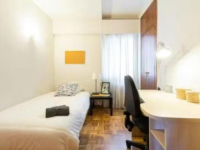 Habitación en Calle de Rafael Herrera, Castilla