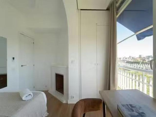 Habitación en Calle de Rafael Herrera, Chamartín