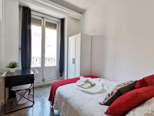 Habitación en Calle de Redondilla, Palacio