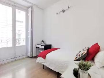 Habitación en Calle de Redondilla, Palacio