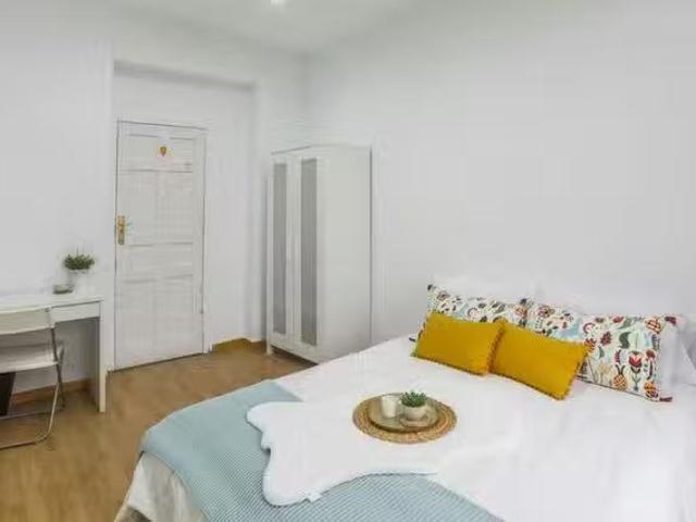 Habitación en Calle de Redondilla, Palacio