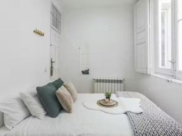 Habitación en Calle de Redondilla, Palacio