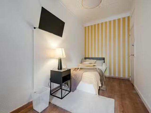 Habitación en Calle de Rodríguez Marín, Chamartín
