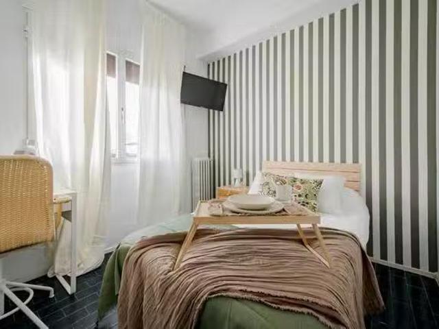 Habitación en Calle de Rodríguez Marín, Chamartín
