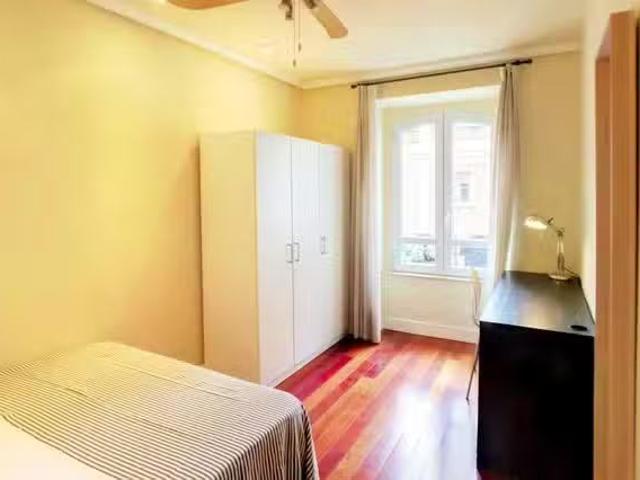 Habitación en Calle de San Bernardo