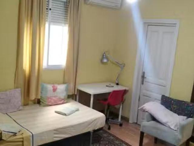 Habitación en Calle de San Bernardo, Palacio