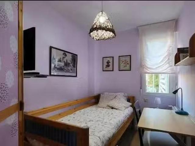 Habitación en Calle de Seseña, Aluche