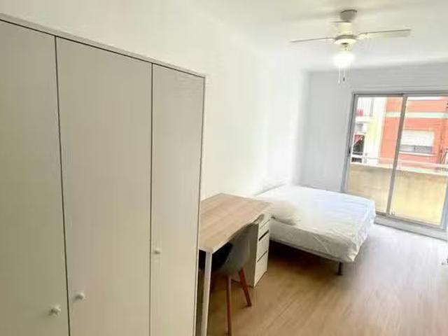 Habitación en Calle de Soledad Domenech, Benimaclet