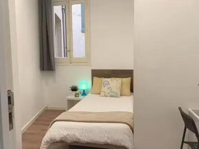 Habitación en Calle de Valencia