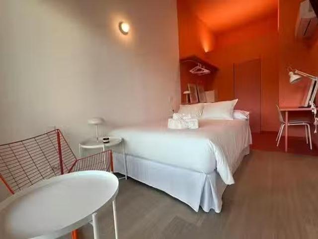 Habitación en Calle del Zenit, Aravaca