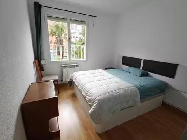 Habitación en Calle del Arroyo del Olivar, Puente de Vallecas