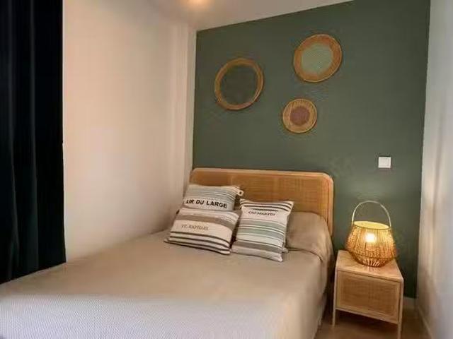 Habitación en Calle del Azor, Campamento