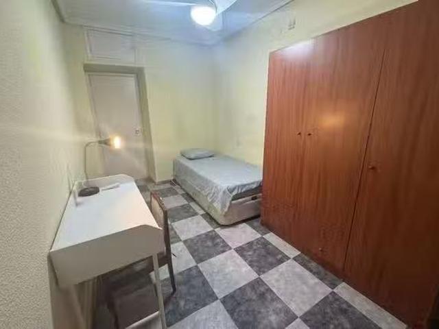 Habitación en Calle del Cabo Machichaco