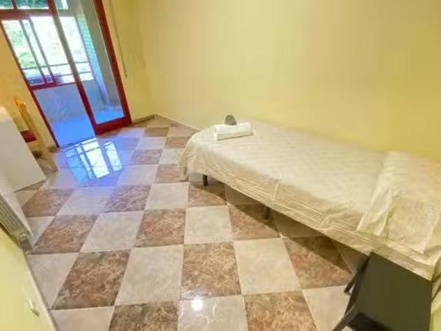 Habitación en Calle del Cabo Machichaco, Entrevías