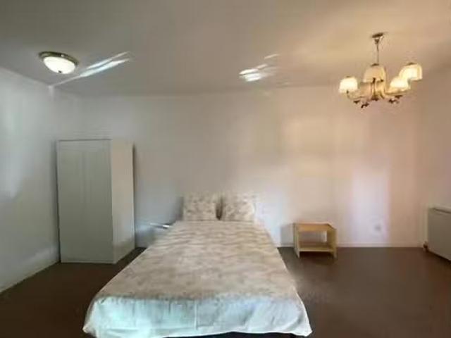 Habitación en Calle del Cristo de la Victoria, Pradolongo