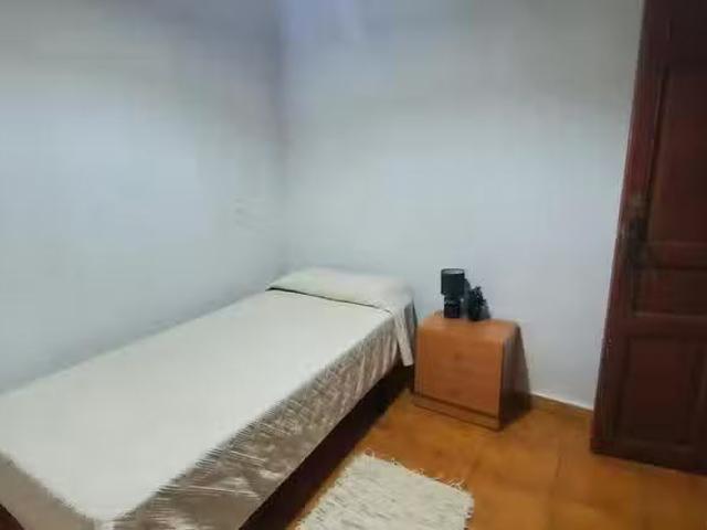 Habitación en Calle del Divino Pastor, Centro