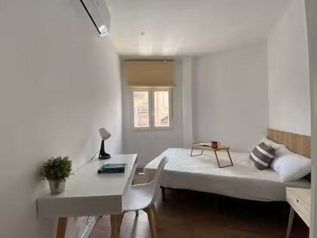 Habitación en Calle del Doctor Urquiola