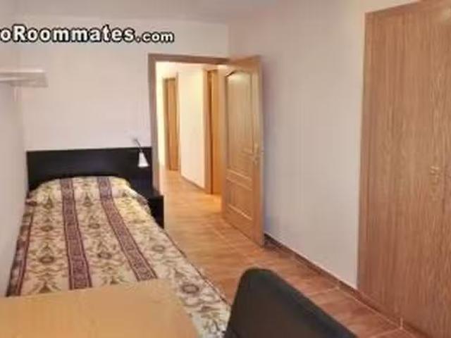 Habitación en Calle del Marqu? s de la Valdavia, 37, 28100 Alc.