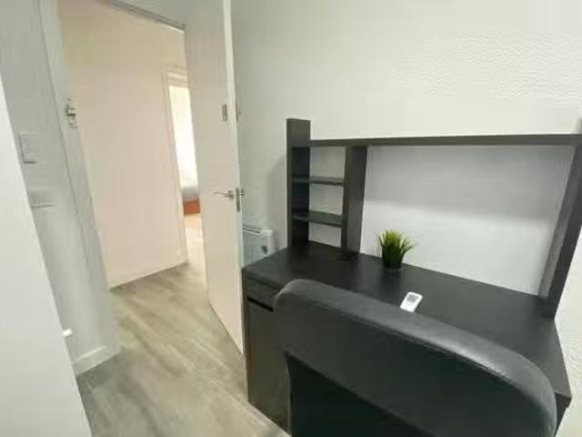 Habitación en Calle del Oasis, Villaverde Alto, C. H. de Villa.