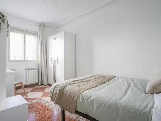 Habitación en Calle del Puerto de Almansa, Puente de Vallecas
