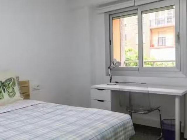 Habitación en Calle Explorador Andrés, Ciudad Jardín