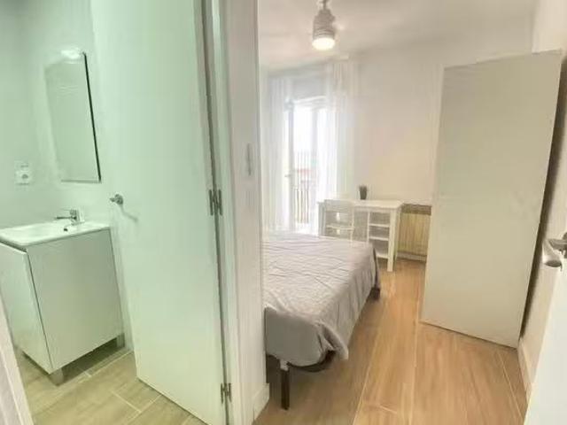 Habitación en Calle Francisco Ordóñez, Villaverde Alto, C. H..