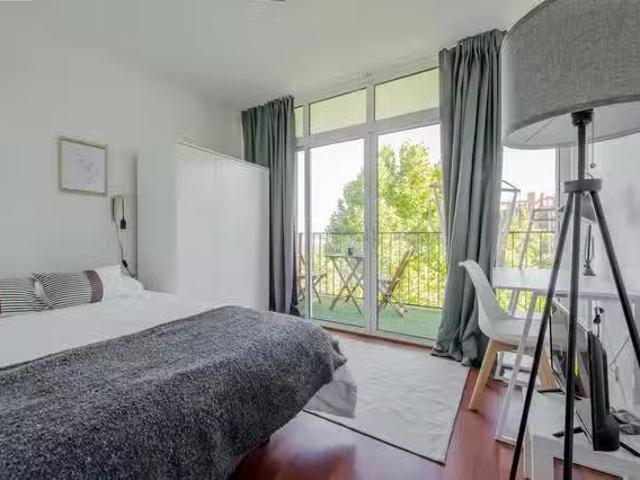 Habitación en Calle Galeón, Alameda de Osuna