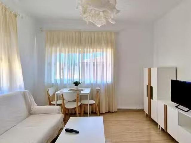 Habitación en Calle Ganaderos, Vidal