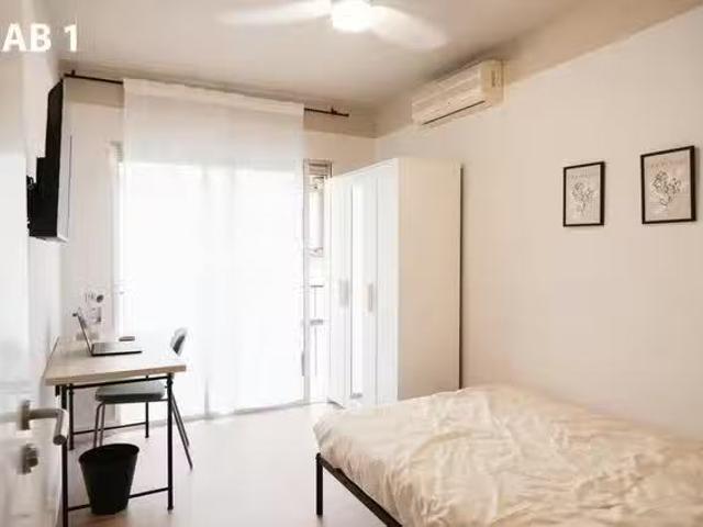 Habitación en Calle General Ros de Olano, Altozano Conde Lumia.