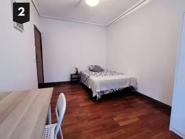 Habitación en Calle Heliodoro de la Torre, San Pedro de Deustu.