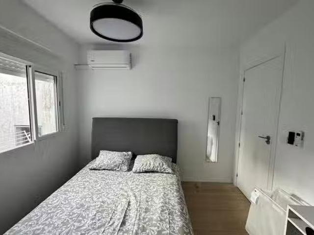 Habitación en Calle Jaime Segarra, Carolinas Altas