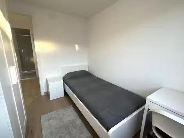 Habitación en Calle Jiménez e Iglesias