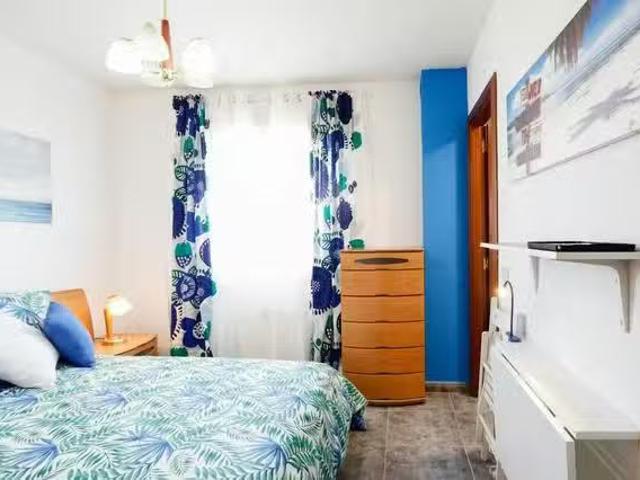 Habitación en Calle José María Pemán, Junta Municipal 4