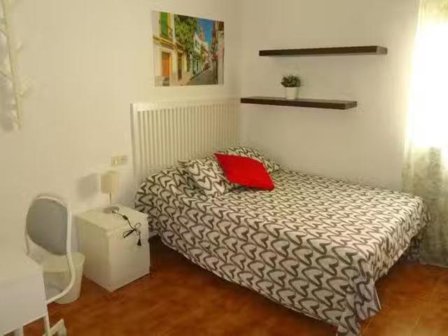 Habitación en Calle José María Valdenebro, Poniente Sur